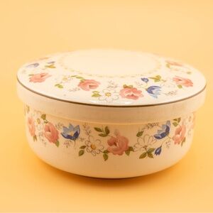 Hankook Floral Ceramic Trinket Box